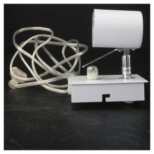 Spotlampe med ledning fra Mark Slöjd (str. 12x11x8 cm)