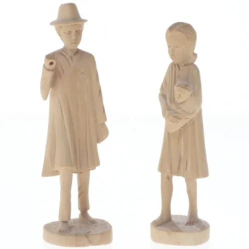 Træfigurer (str. 12 x 3 cm og 13 x 4 cm)