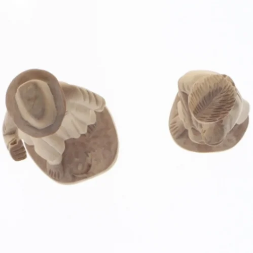 Træfigurer (str. 12 x 3 cm og 13 x 4 cm)