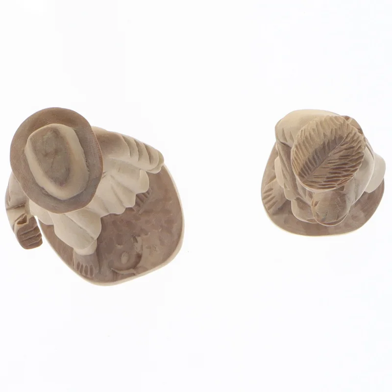 Træfigurer (str. 12 x 3 cm og 13 x 4 cm)