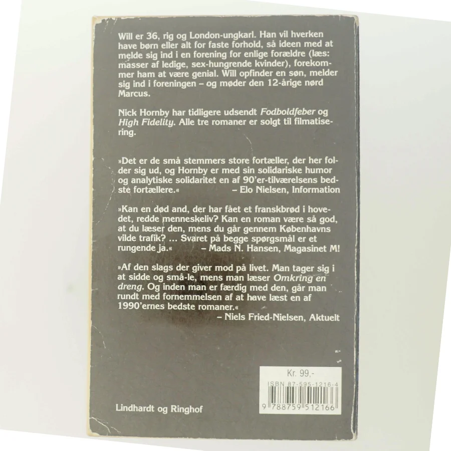 Omkring en dreng af Nick Hornby (Bog)