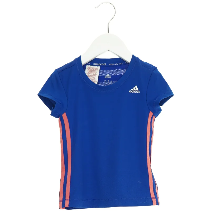 Som ny T-Shirt fra Adidas (str. 104 cm)