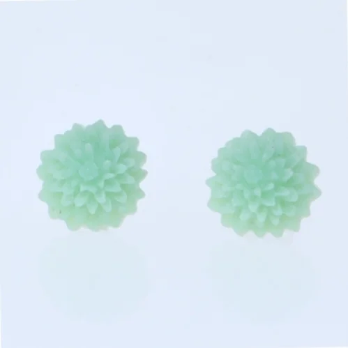 Blomsterformede ørestikkers i lysegrøn (str. 15 mm)
