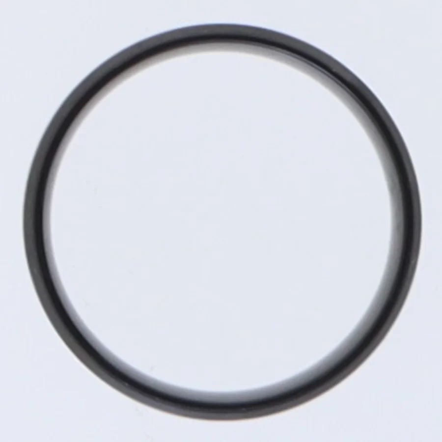 Stor sort ubrugt metal ring (fingerring) (str. 71 mm)