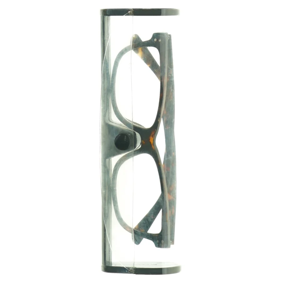 Brille +1 med skildpaddefarvet stel og plastiketui