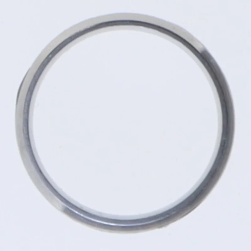 Ubrugt stor ring/fingerring med dekorativt mønster (str. 65 mm)