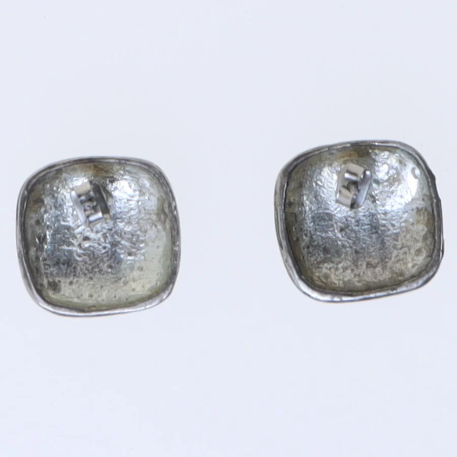 Sorte 80'er eller 90'er ørestikker (str. 15 mm)