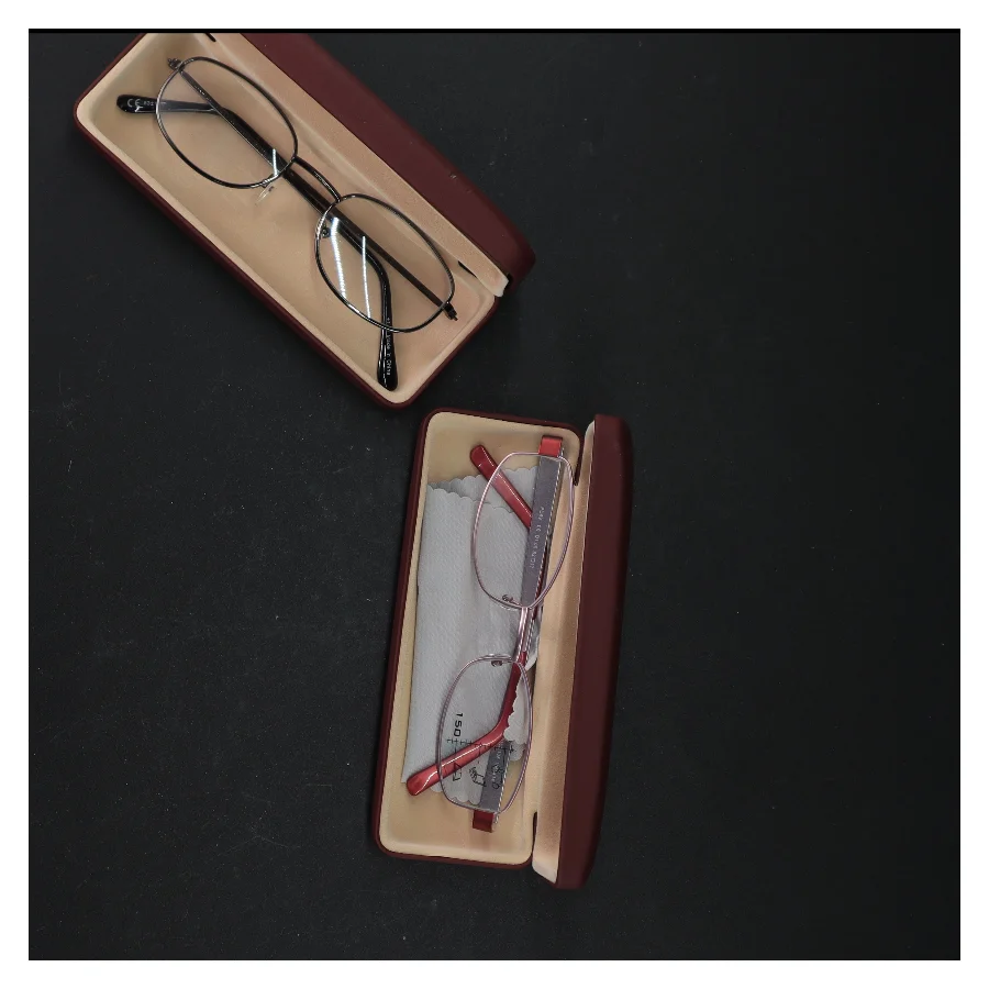 2 par nye læsebriller styrke +1,5. Det ene par nyt  i original æske