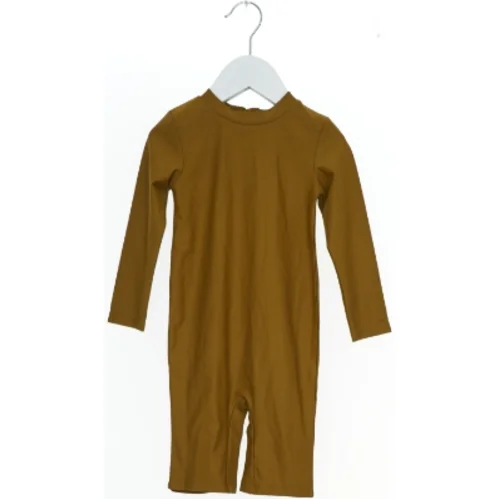 UV-dragt fra Konges Sløjd (str. 86)