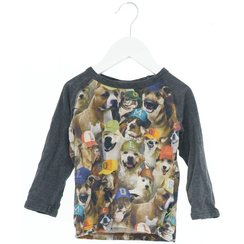 Langærmet trøje med hundemotiv fra Molo (str. 92)