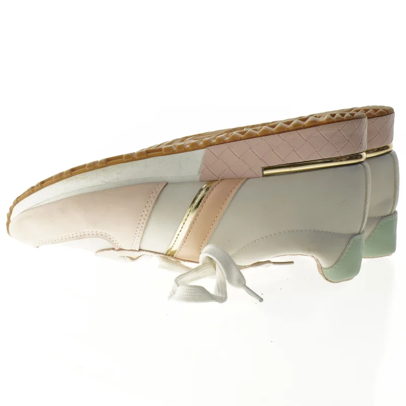 Dame sneakers (str. 36)