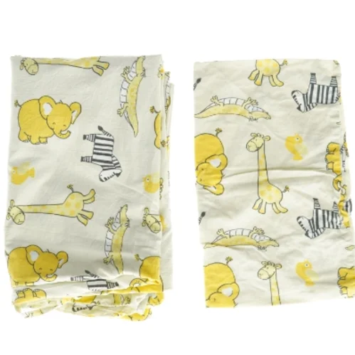 Barnesengesæt med dyremønster (str. 85 x 130 cm)