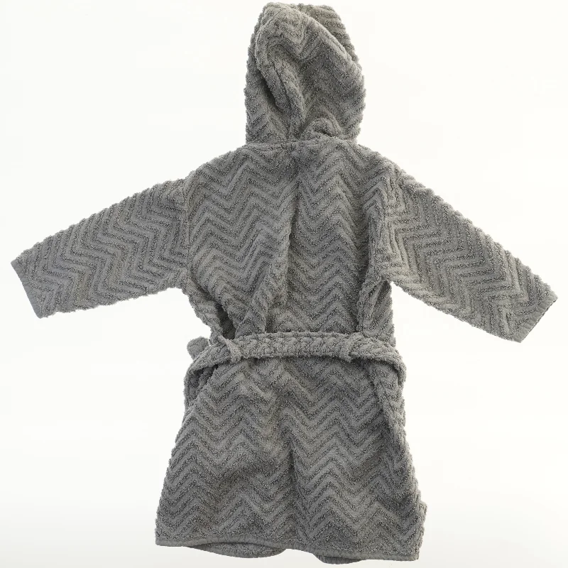 Grå badekåbe med hætte fra Filibabba (str. 104)