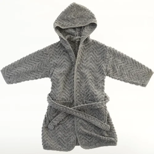 Grå badekåbe med hætte fra Filibabba (str. 104)