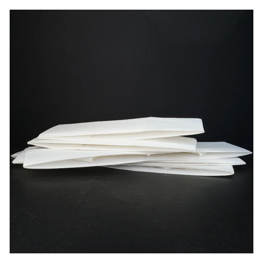 Sammenklappelige opbevaringskasser fra IKEA (str. 3 kasser af 28 x 28 x 13 cm og 2 kasser af 28 x 14 x 13 cm)