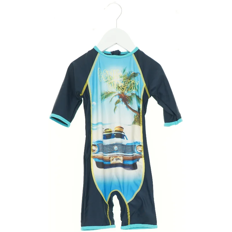 Våddragter fra Name It (str. 80 cm)