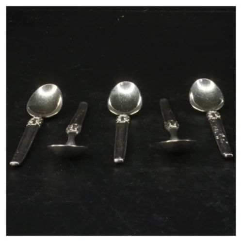 Sølvskeer med mønster (str. 12,5 cm)