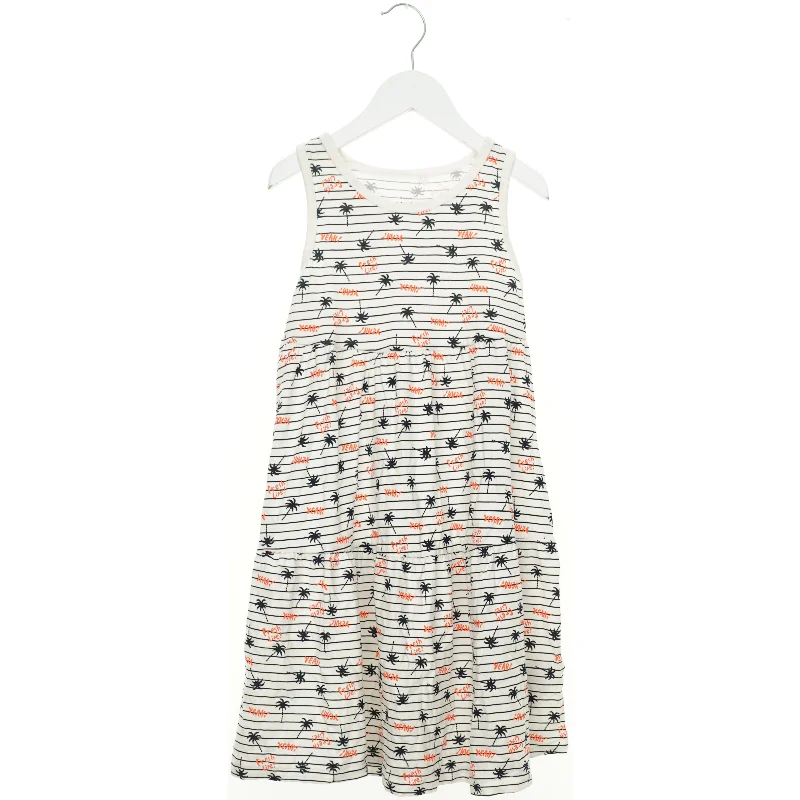 Kjole fra Basic needs (str. 140 cm)