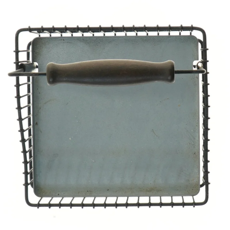 Metaltråds kurv med træhåndtag (str. 19x20x22,5 cm)