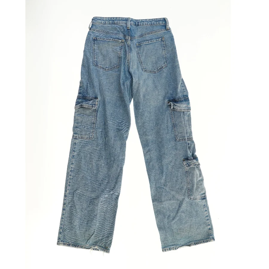 Cargo Jeans fra H&M (str. 164)