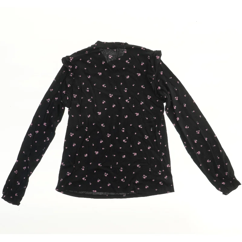 Langærmet sort bluse med blomster fra H&M (str. 158)