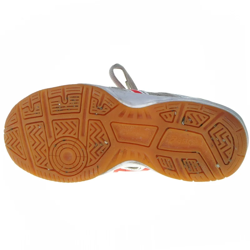 Sko fra Asics (str. 33)