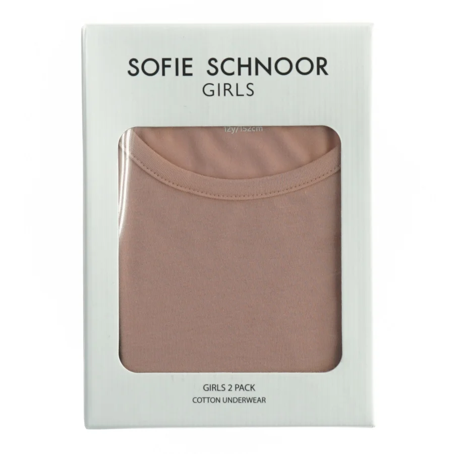 Undertøj fra Sofie Schnoor (str. 152)