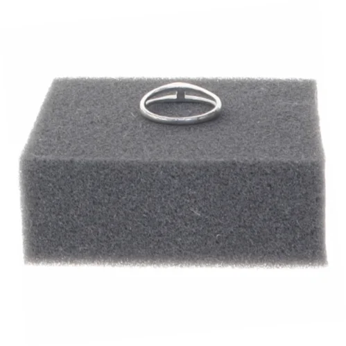 Sølvring med enkel sten