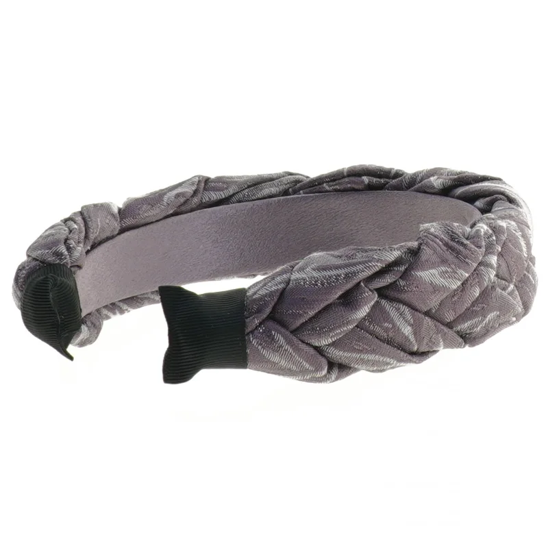 Flettet hårbøjle (str. 15,5 x 15,5 x 3,5 cm)