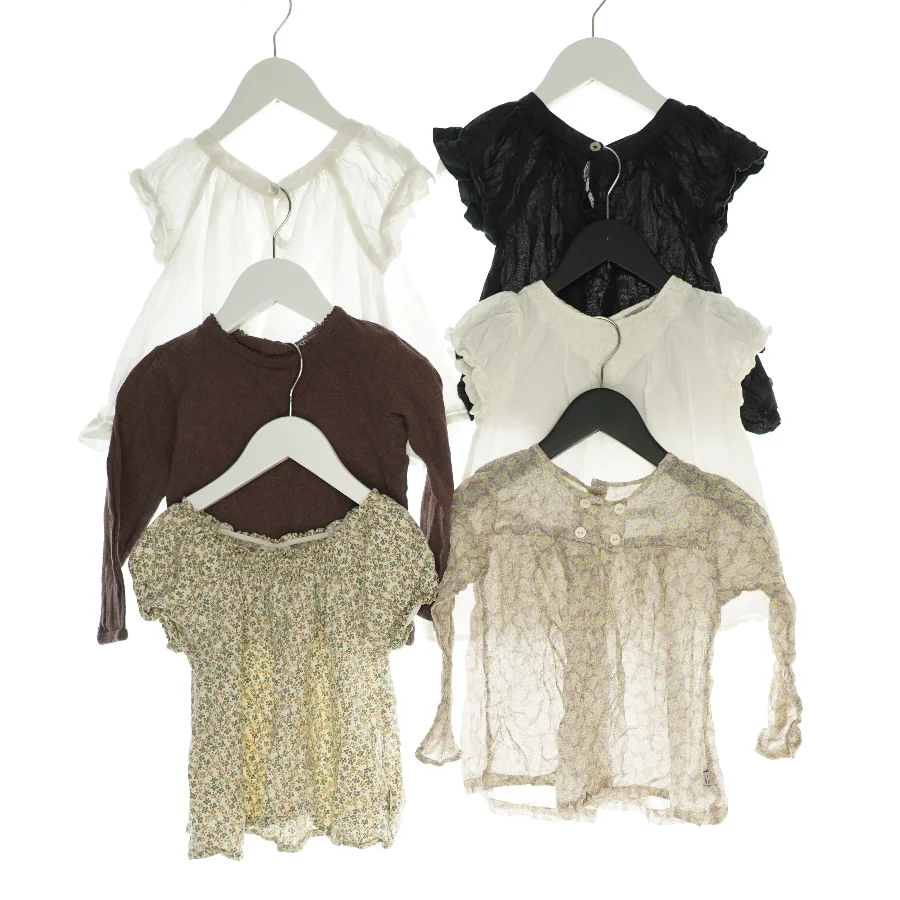 2 bluser og 4 t-shirts (Str. 92)