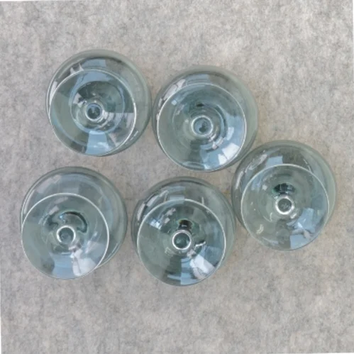 5 drikkeglas (str. 11 x 6 cm)