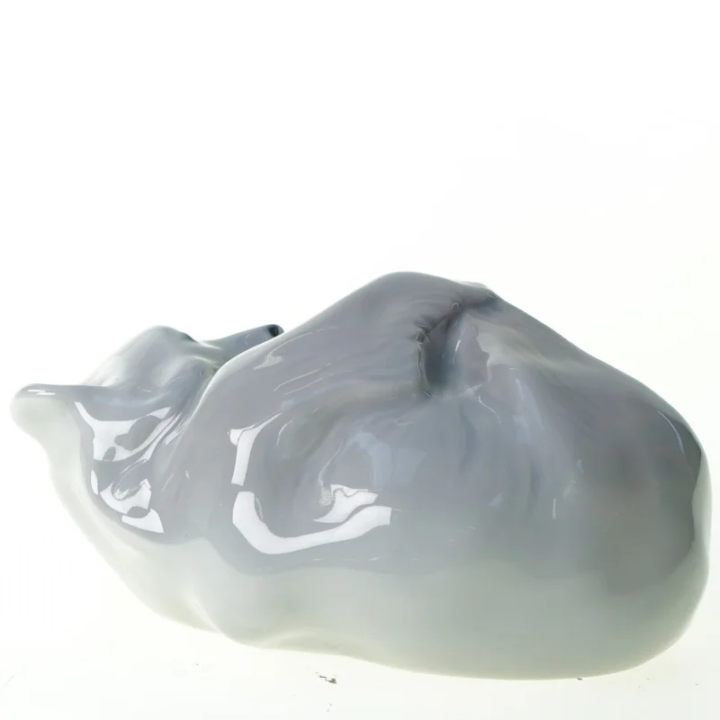 Liggende isbjørn fra Royal Copenhagen (str. 12 x 9 cm)