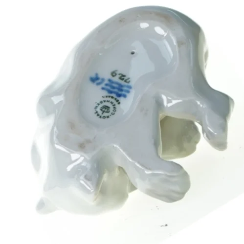Liggende isbjørn fra Royal Copenhagen (str. 12 x 9 cm)