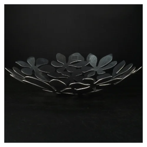 Metal frugtskål med blomsterdesign, IKEA fra Monika Mulder (str. Ø. 40 cm)