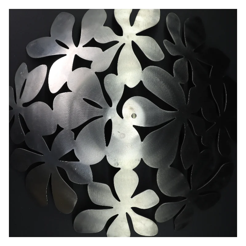 Metal frugtskål med blomsterdesign, IKEA fra Monika Mulder (str. Ø. 40 cm)