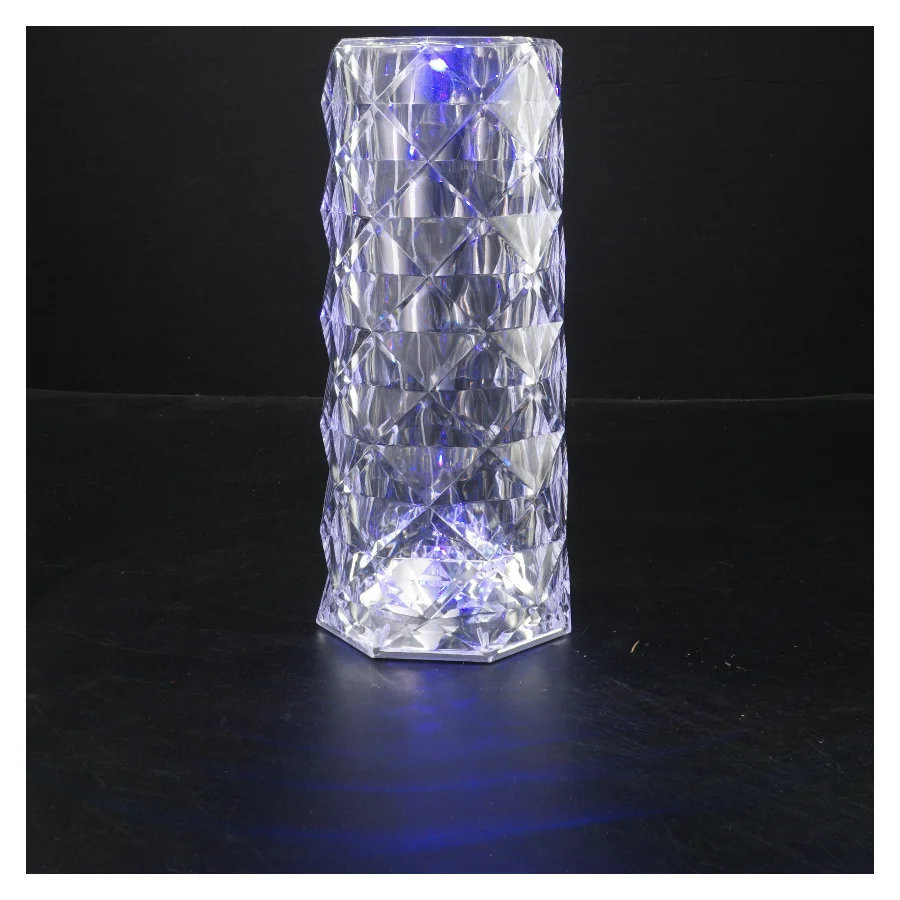 Krystallampe med fjernbetjening fra Superbrugsen (str. 20 cm)