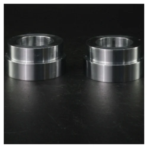 Rustfrit stål lysestager fra Menu (str. Ø. 6,5 cm)