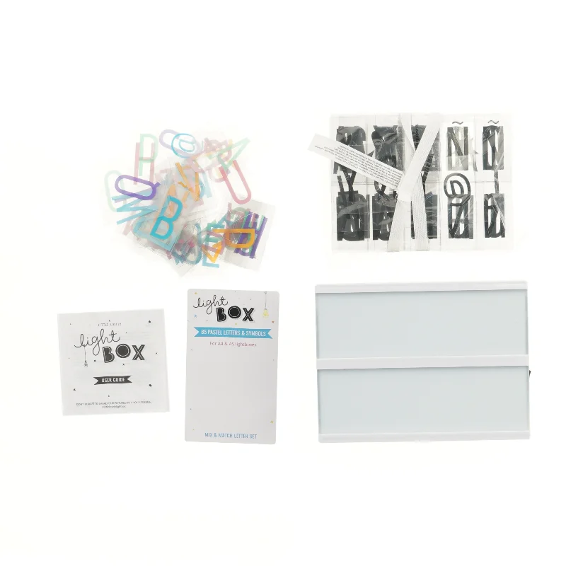 A Little Lovely Company Lightbox med bogstaver og symboler (str. 20x15 cm)