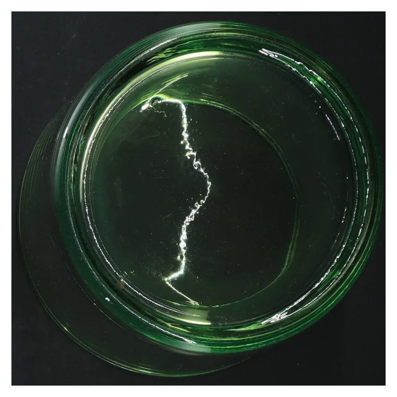 Grøn lysestage til fyrfadslys(str. H. 14 cm)