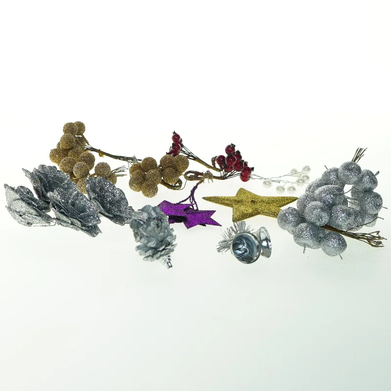 Diverse juledekorationer (str. 13x11 cm)