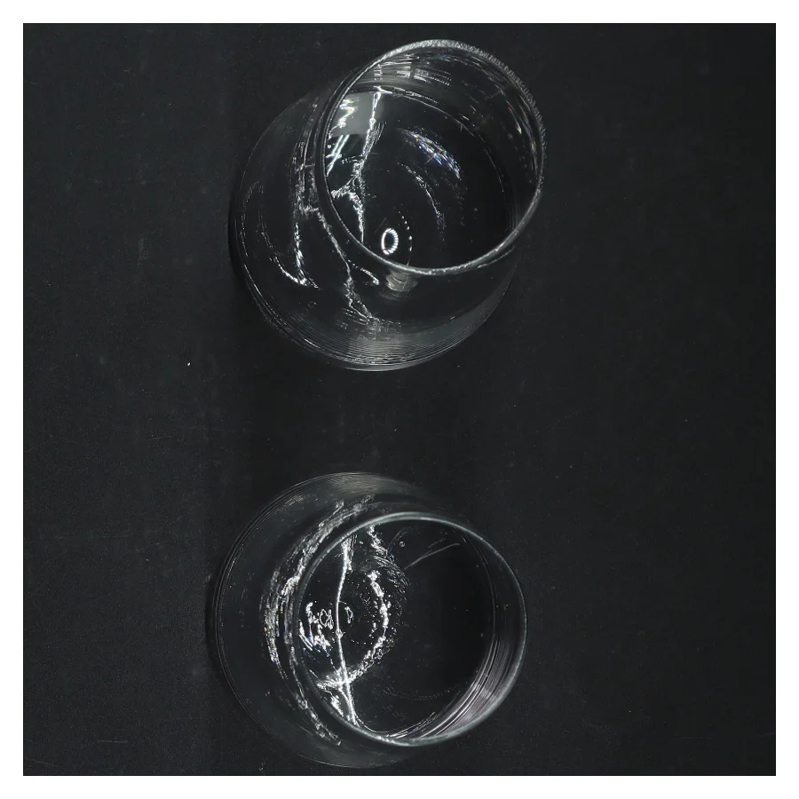 Gennemsigtige glasvaser (str. H. 15 cm. ø. 8 cm)