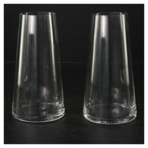 Gennemsigtige glasvaser (str. H. 15 cm. ø. 8 cm)