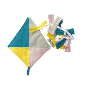 Interiør til børneværelset - drage med hale fra Roommate (str. 180 cm)