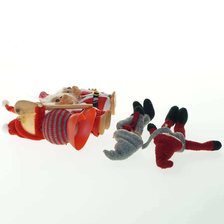 To Dam trolde fra 1980’erne og nisser (str. 21x9 cm)