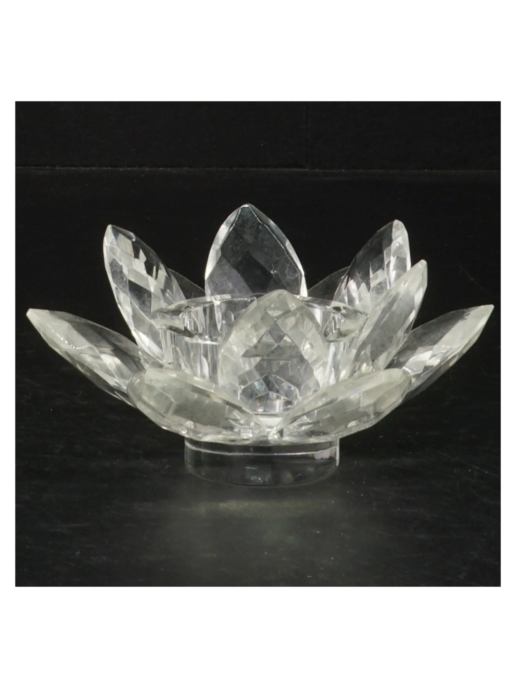 Krystal fyrfadslysestage i blomsterform (str. Ø. 10 cm)