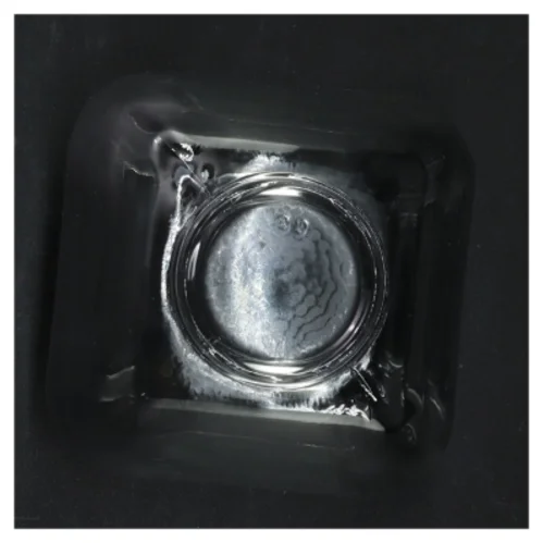 Glasvase (str. H. 9,5 cm. b. 10 cm)