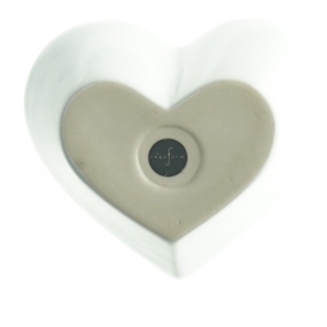 Hjerteformet dual-farvet skål fra Sagaform (str. 13 x. 11 cm)