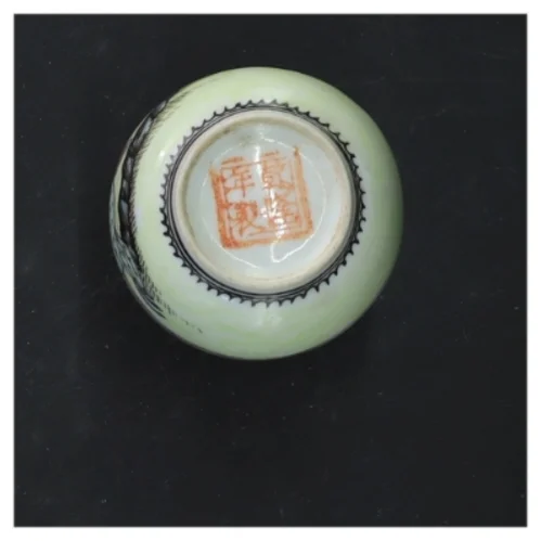 Dekorativ keramikvase (str. 8x6 cm)