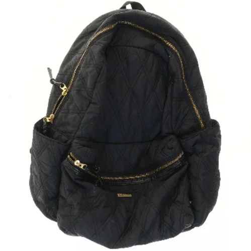 Quiltet rygsæk med lynlåse fra DAY (str. 40x45 cm)