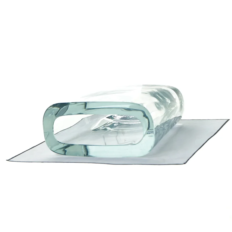 Vase i tykt glas (str. 15 cm)